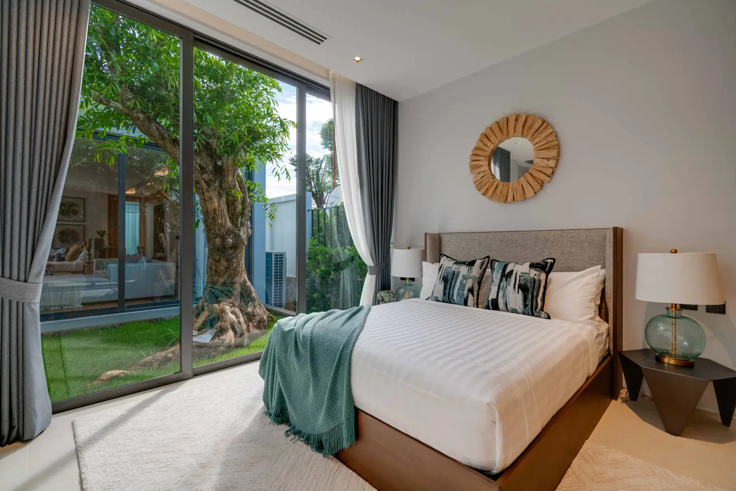 Forestique bedrooms 3 square 370