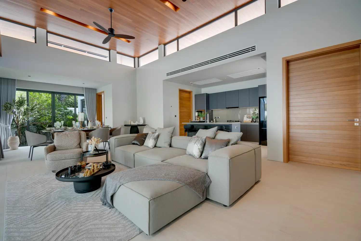 Modern loft 2 bedrooms 4 square 429