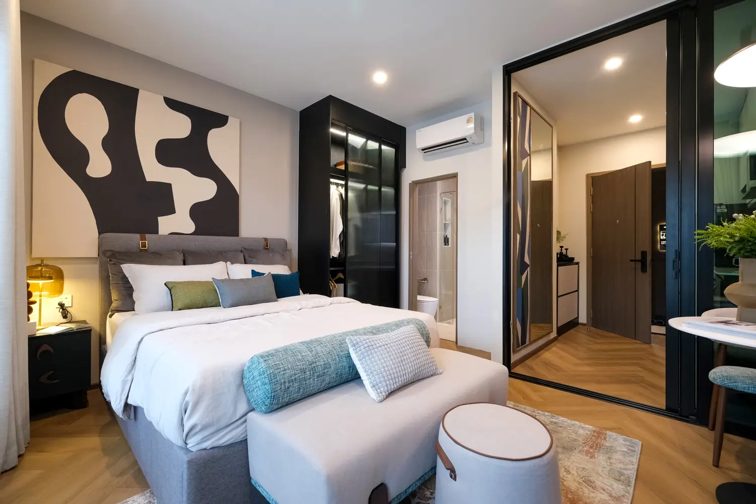 The Title Artrio bedrooms 1 square 50