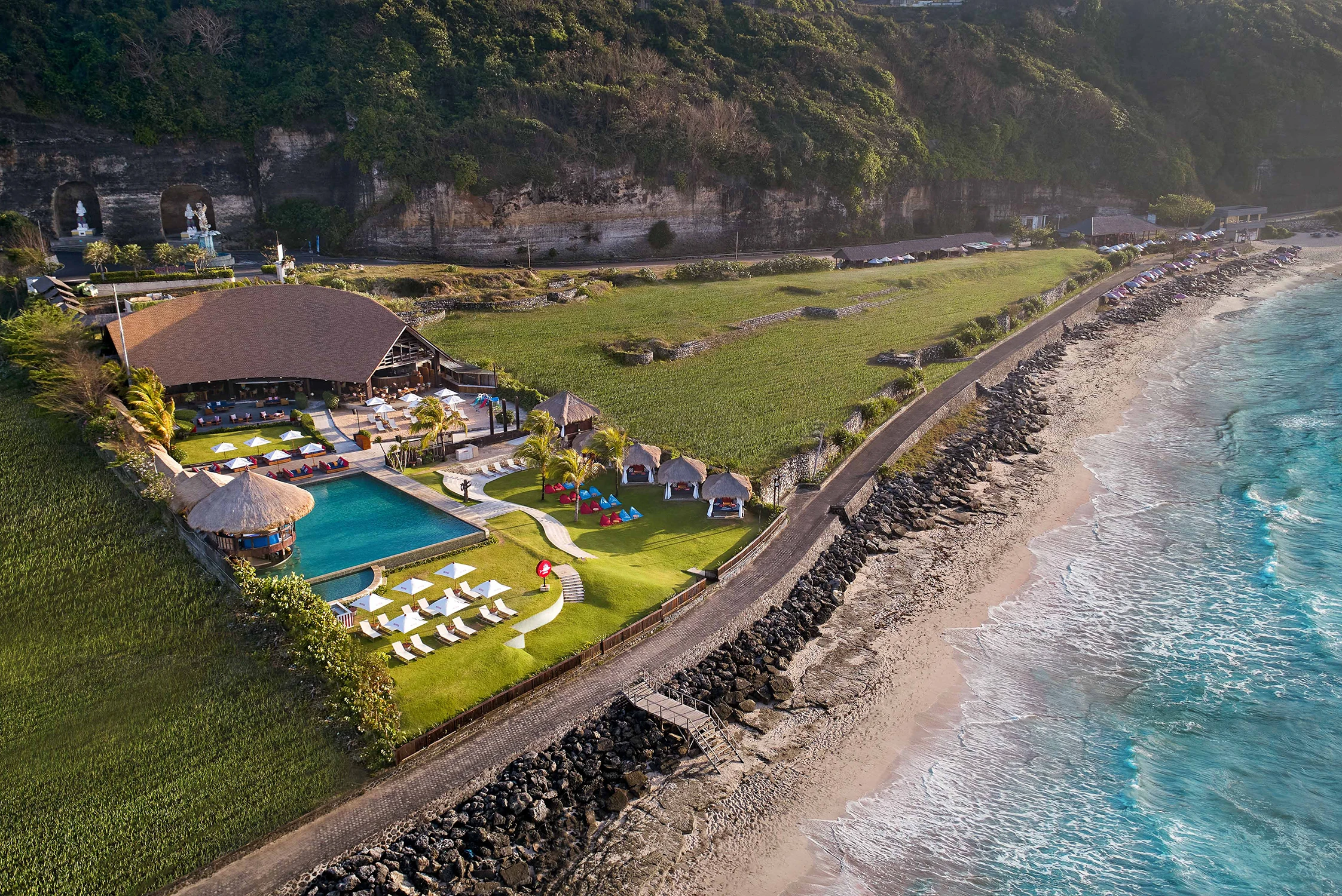 Real Estate Investment in Bali: Premium apartments and beachfront villas in Canggu, Berawa, and Uluwatu