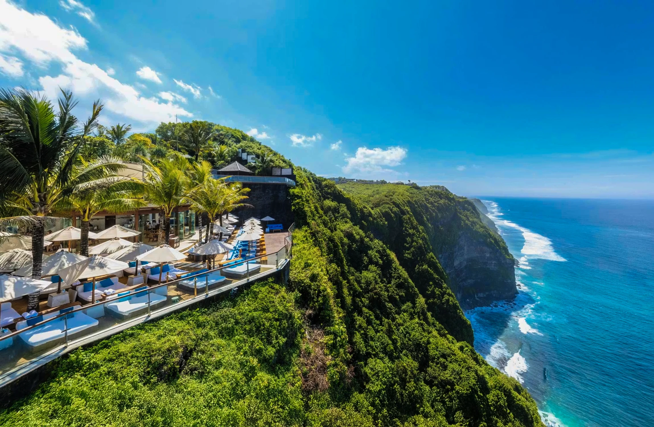 Real Estate Investment in Bali: Premium beachfront apartments and villas in Berawa and Uluwatu